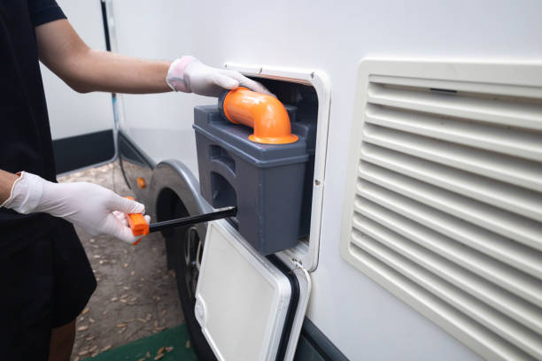 Portable bathroom rental in Clinton, IL