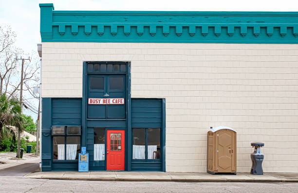 Best Affordable portable toilet rental  in Clinton, IL